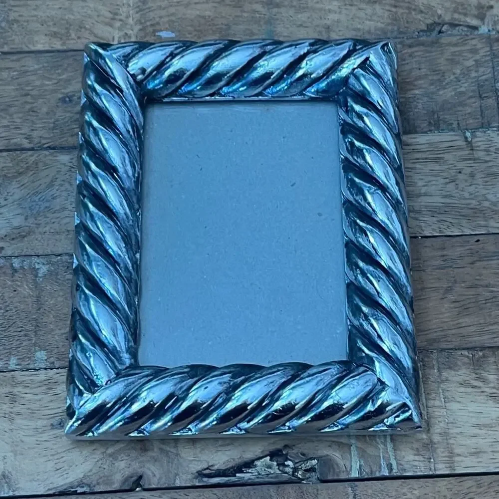 Decorative Pewter Photo Frame 3 x 4.5 in Twisted Rope Border